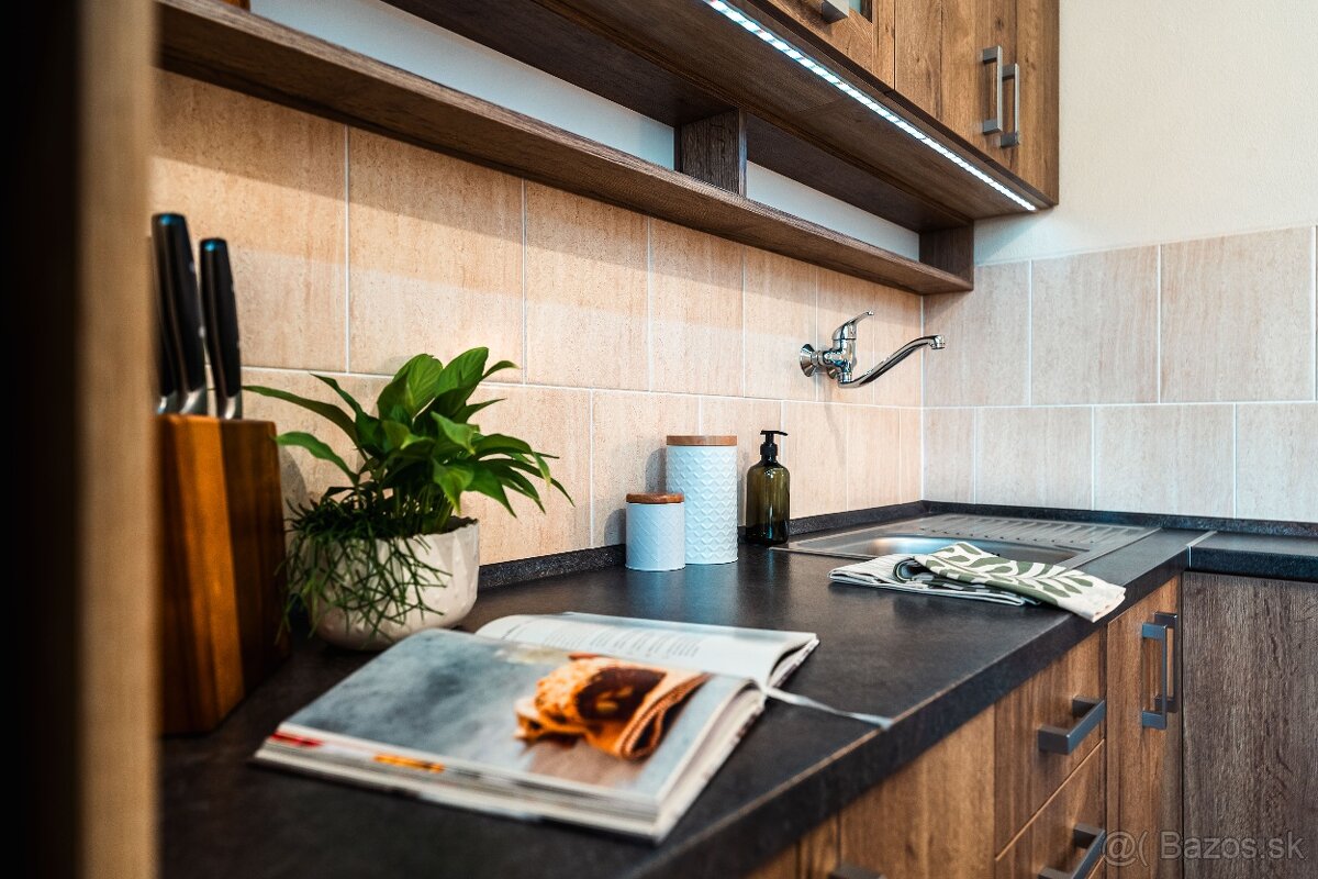 Priestranný dom po rozsiahlej rekonštrukcii | 200 m2 | NL - 7