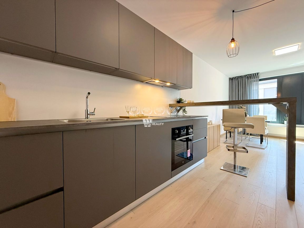 Na prenájom moderný, zariadený a klimatizovaný 2-izbový byt - 7