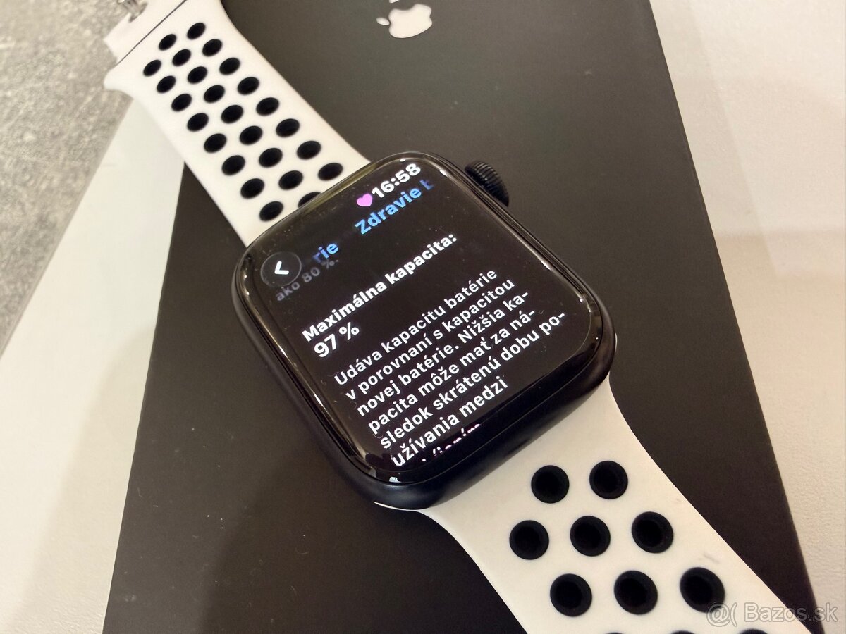 Apple Watch 7 41mm Nike Edition - 7