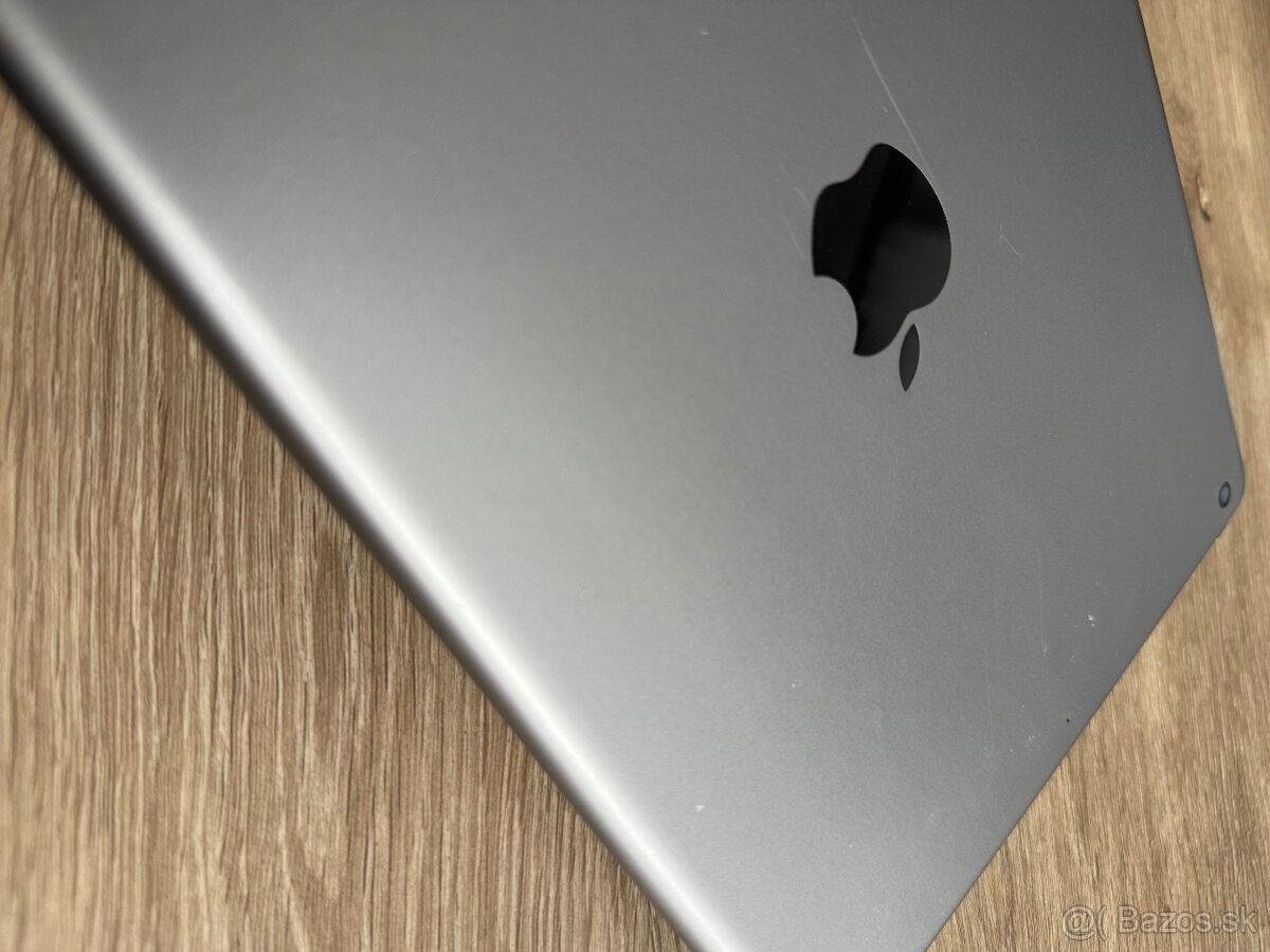 Apple iPad 6. generácia (9.7") 128 GB Space Gray - 7