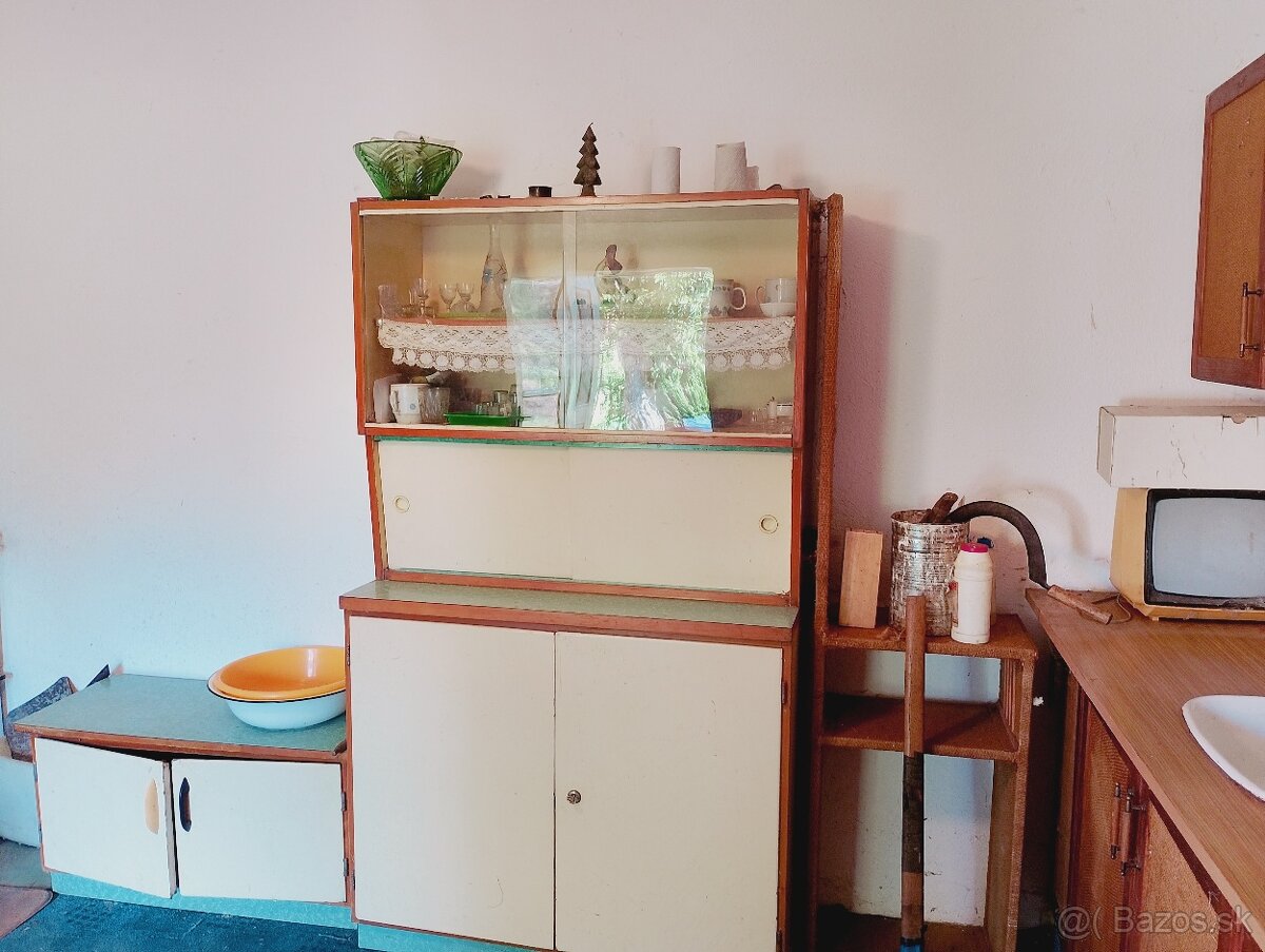 Domček na rovinatom pozemku s výmerou 1192 m2 pri Lučenci. - 7