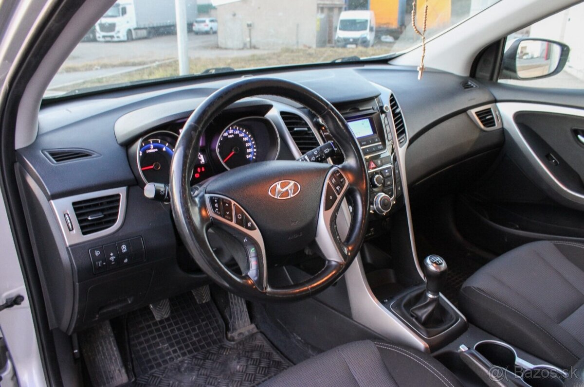 Hyundai i30 CW 1.6 CRDi 16V DOHC - 7