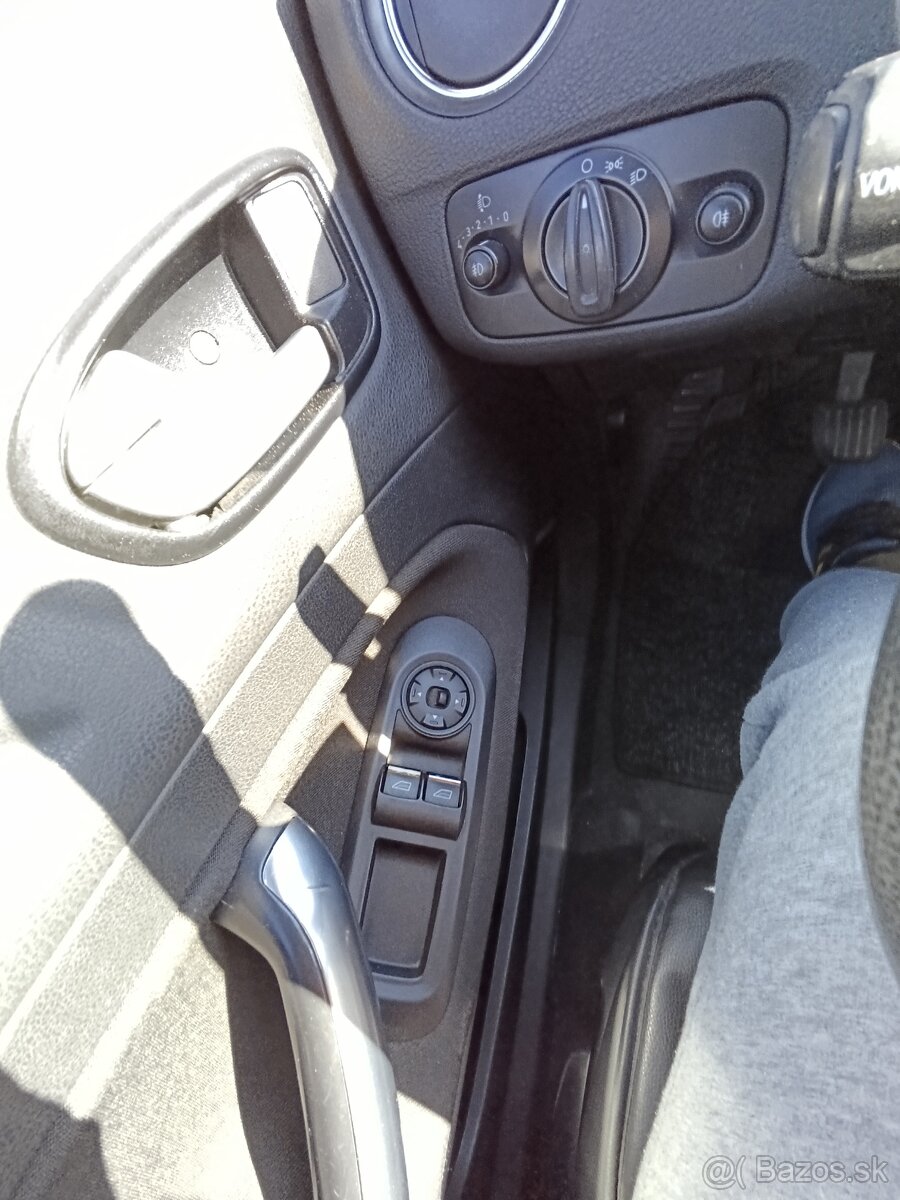 Predám Ford Mondeo AC Kombi r.v.2008 - 7