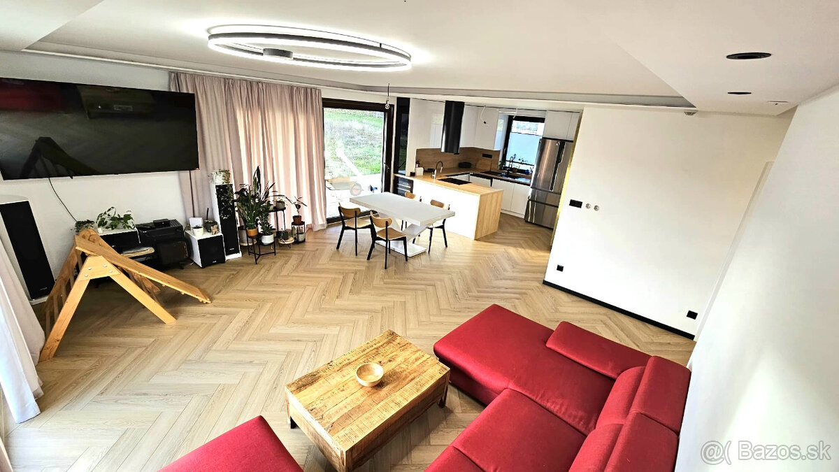 Bungalov NOVOSTAVBA v Badíne na predaj s krásnym rovinatým p - 7