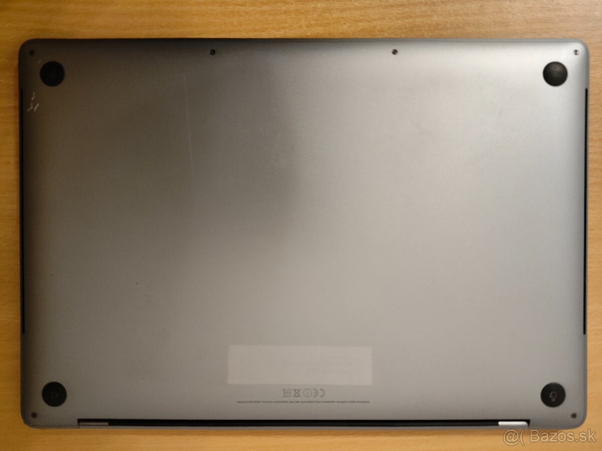 MacBook Pro 15 2017 i7 16GB 512GB - 7