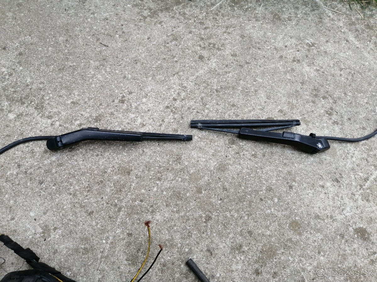 Stierače svetiel SAAB - 7