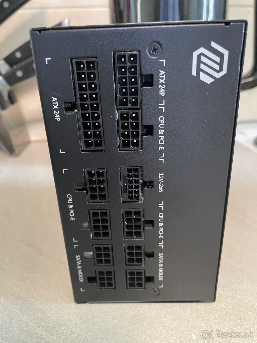 MSI NVIDIA GeForce RTX 5070 12G SHADOW - 7