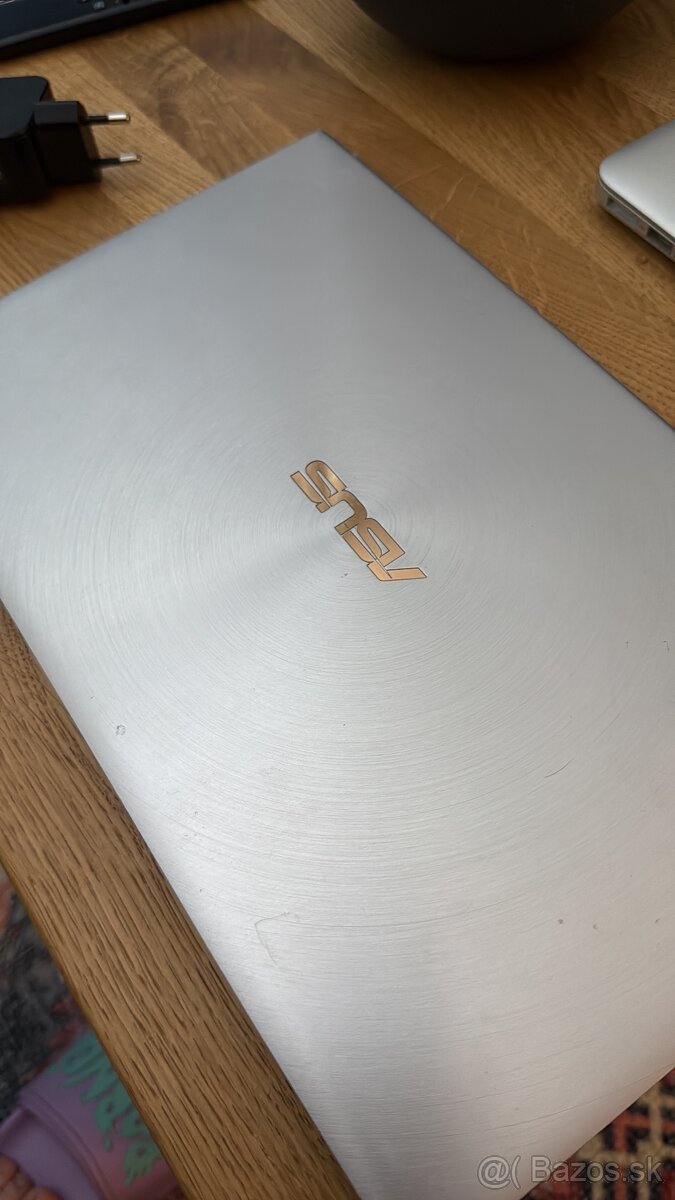 ASUS ZenBook 14 - 7