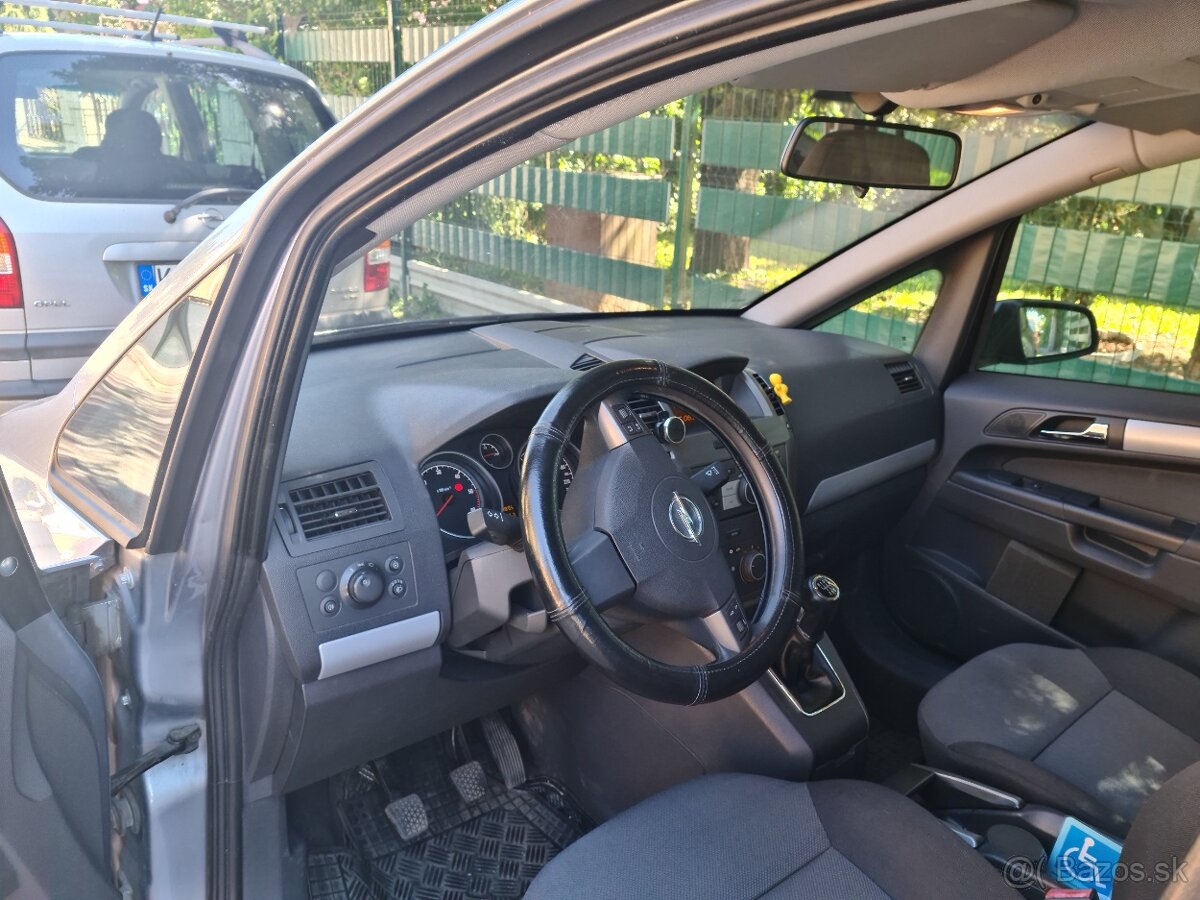 Opel Zafira - 7