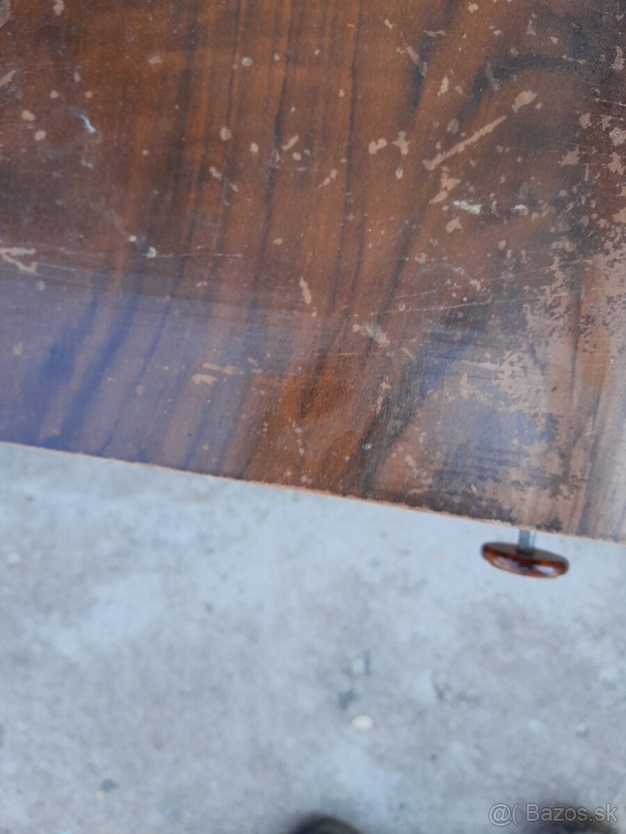 Predám dva nočné stolíky - 7