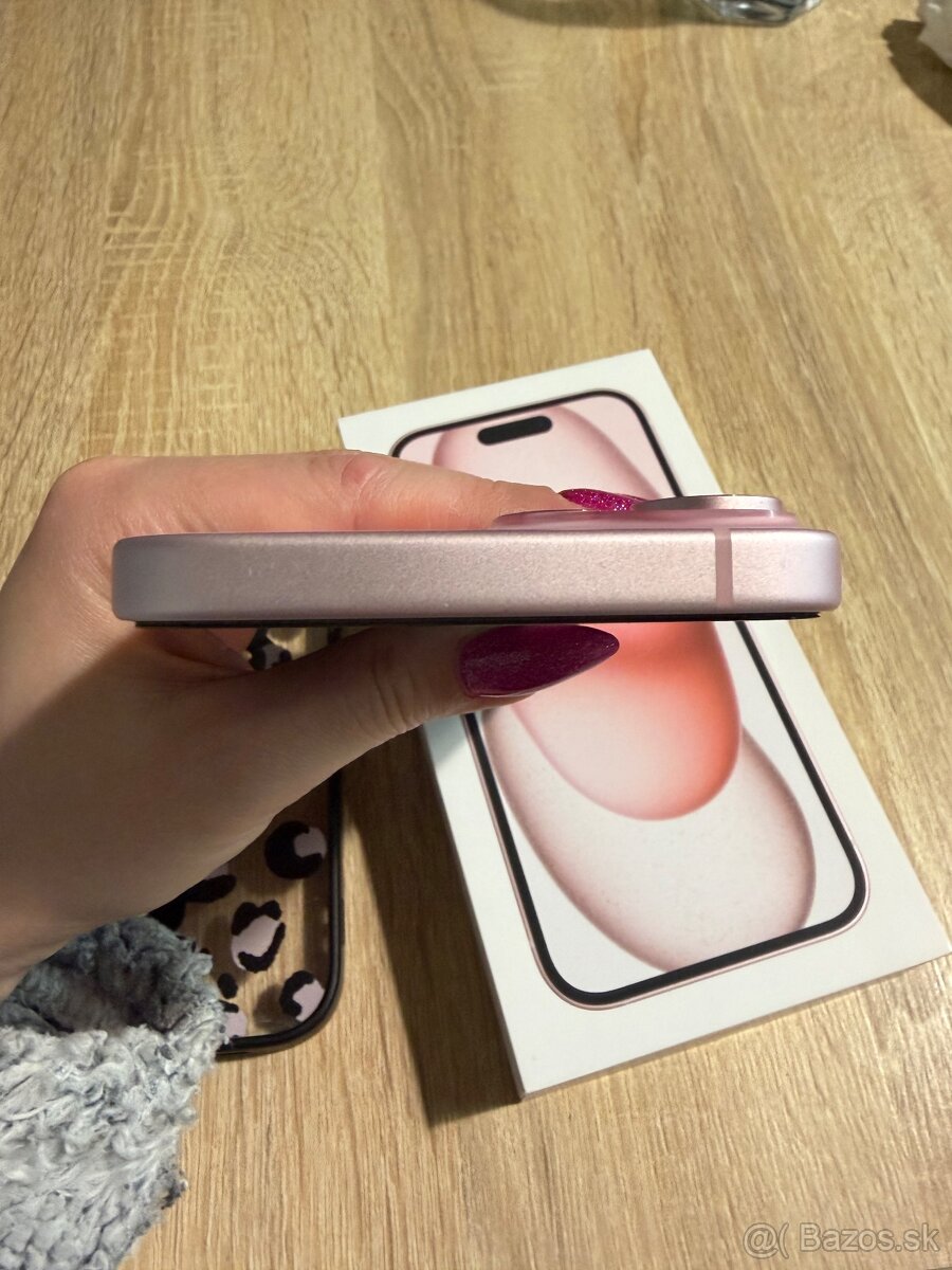 iPhone 15 128 GB ružový - 7