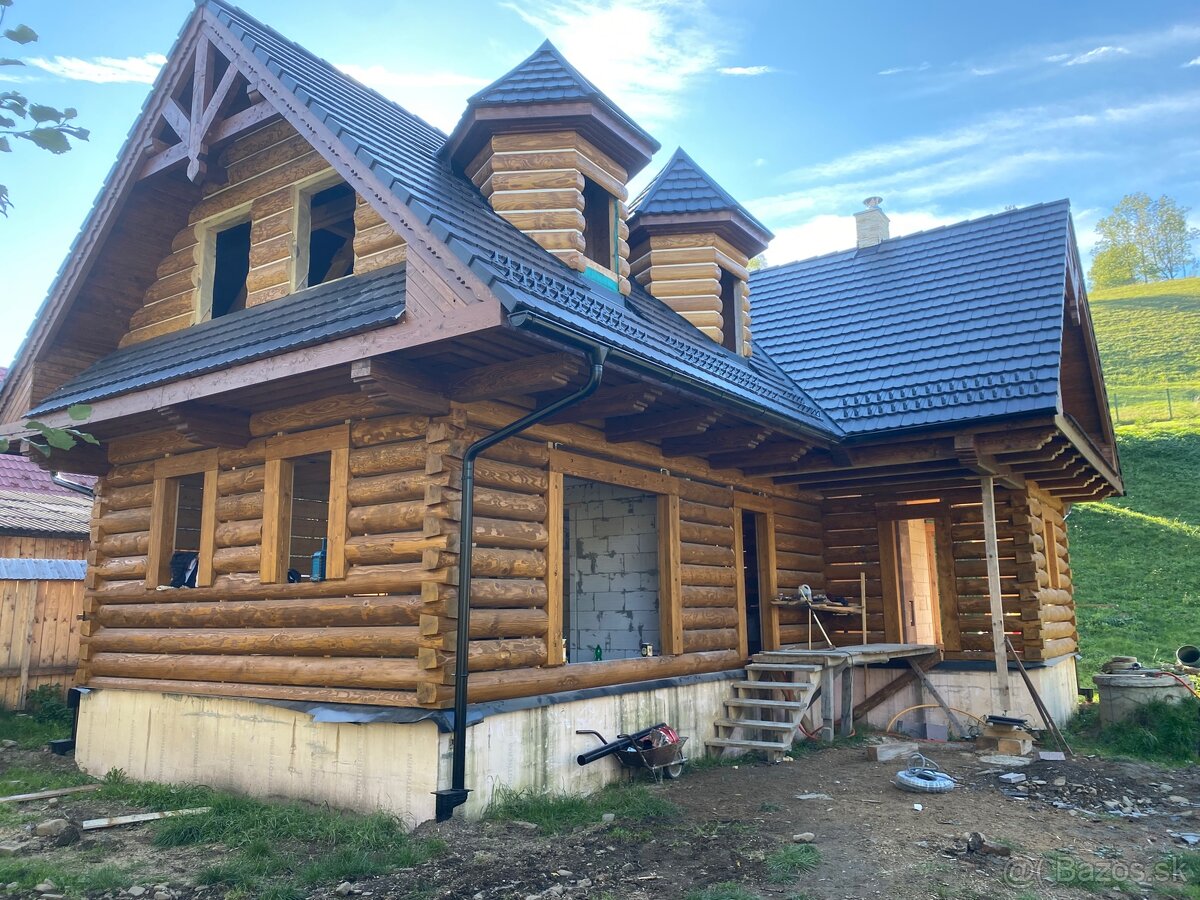 Stavba drevenice, tesári, - 7