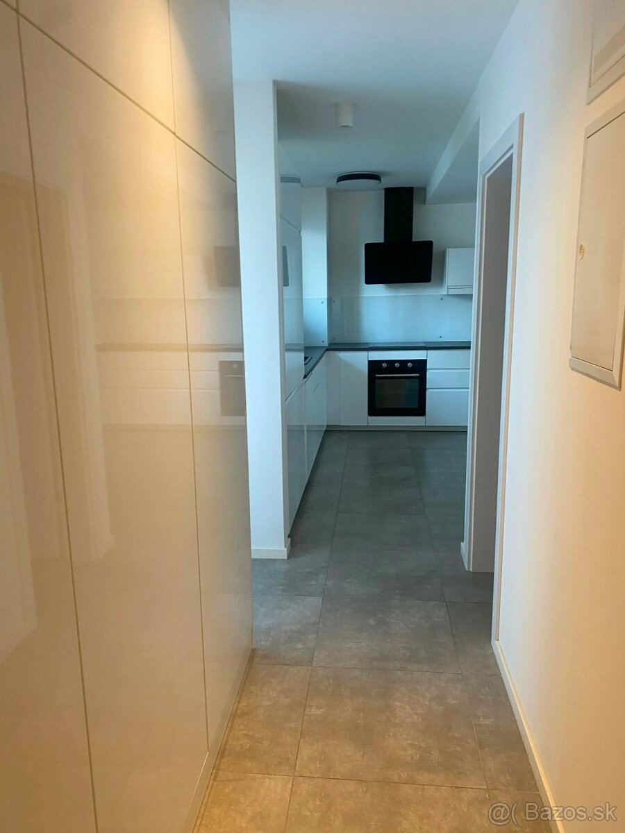 Realitný kancelária REALADR s.r.o. - 7