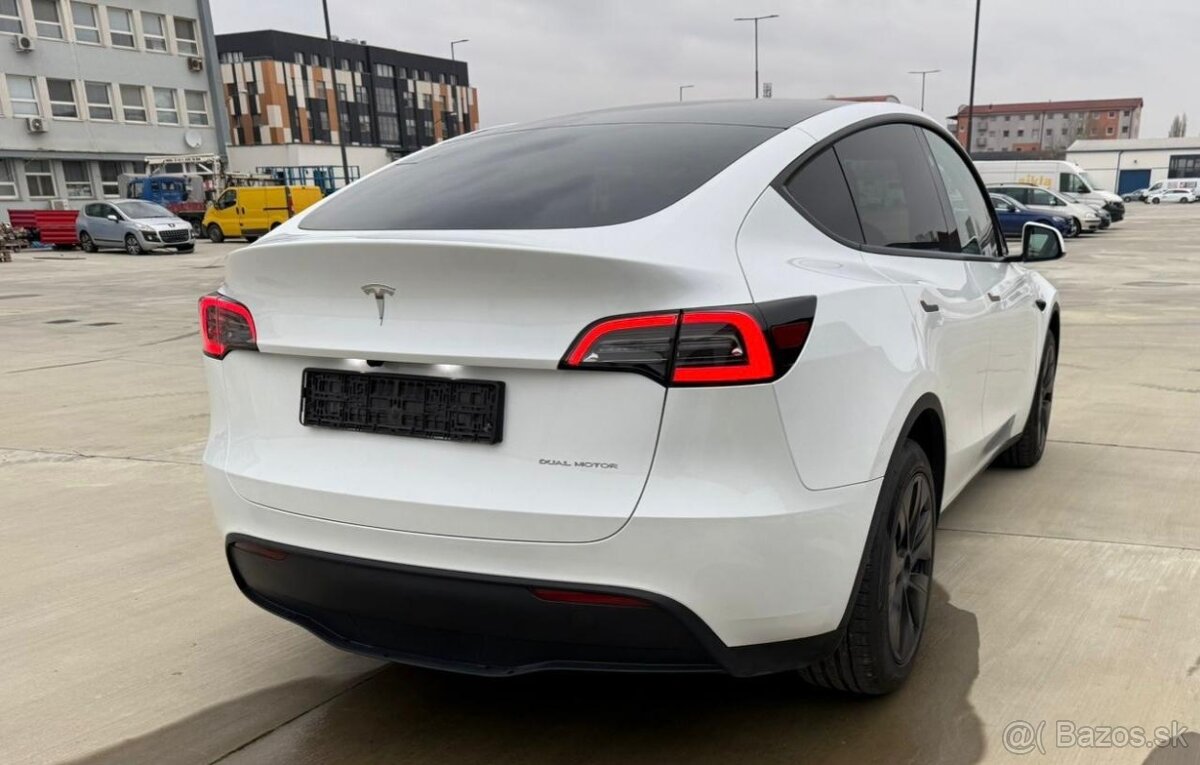 Tesla Model Y 2024 EU version, Long range, dual motor - 7