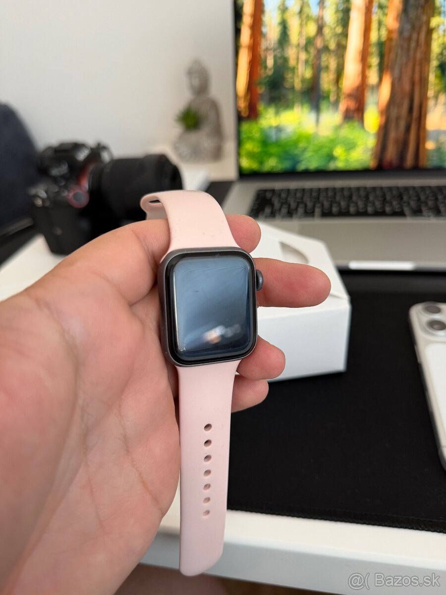 Apple Watch Series 5 40mm - 7