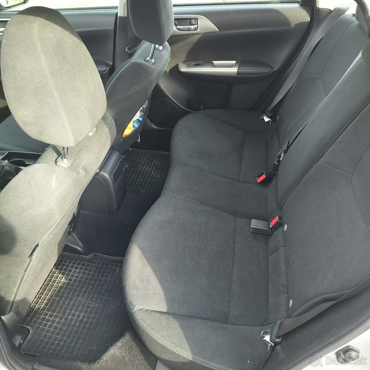 Subaru Impreza 1.5 - 7