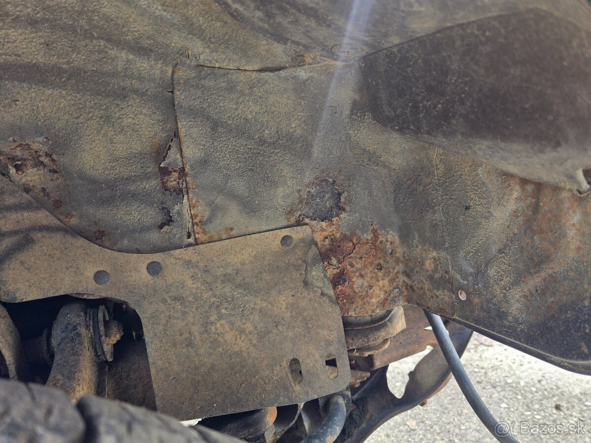 Mitsubishi Pajero 2,5td anglicke - 7