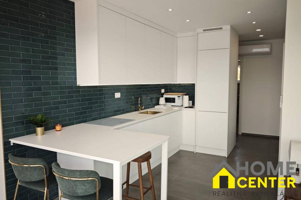 NA PREDAJ luxusný penthouse / 48 m² / v Trogire na ostrove Č - 7