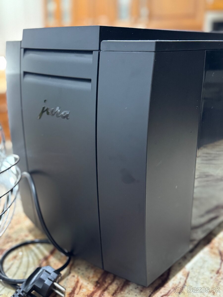 Automatický kávovar JURA E6 - 7