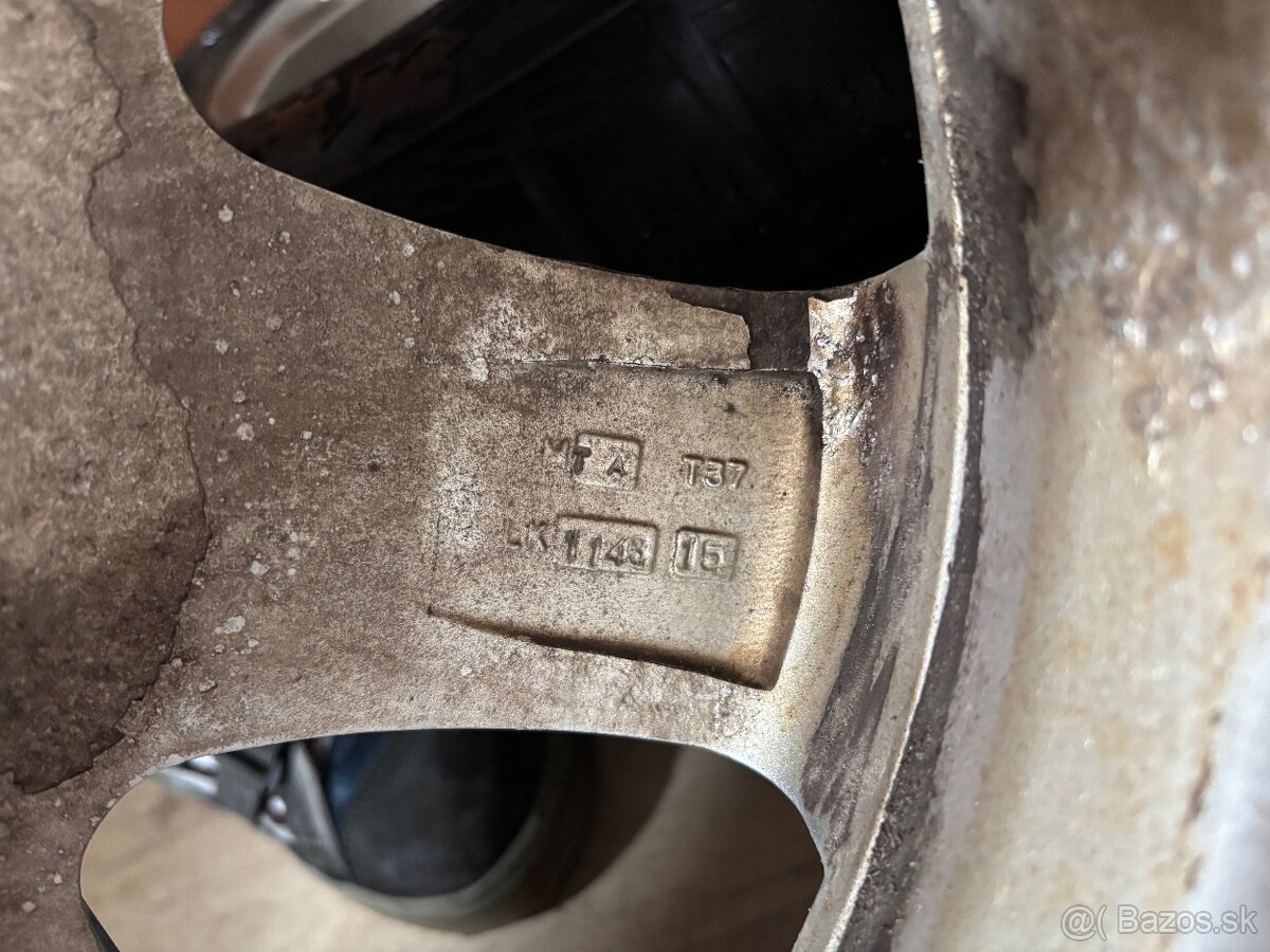 225/60 R17 114.3 - 7