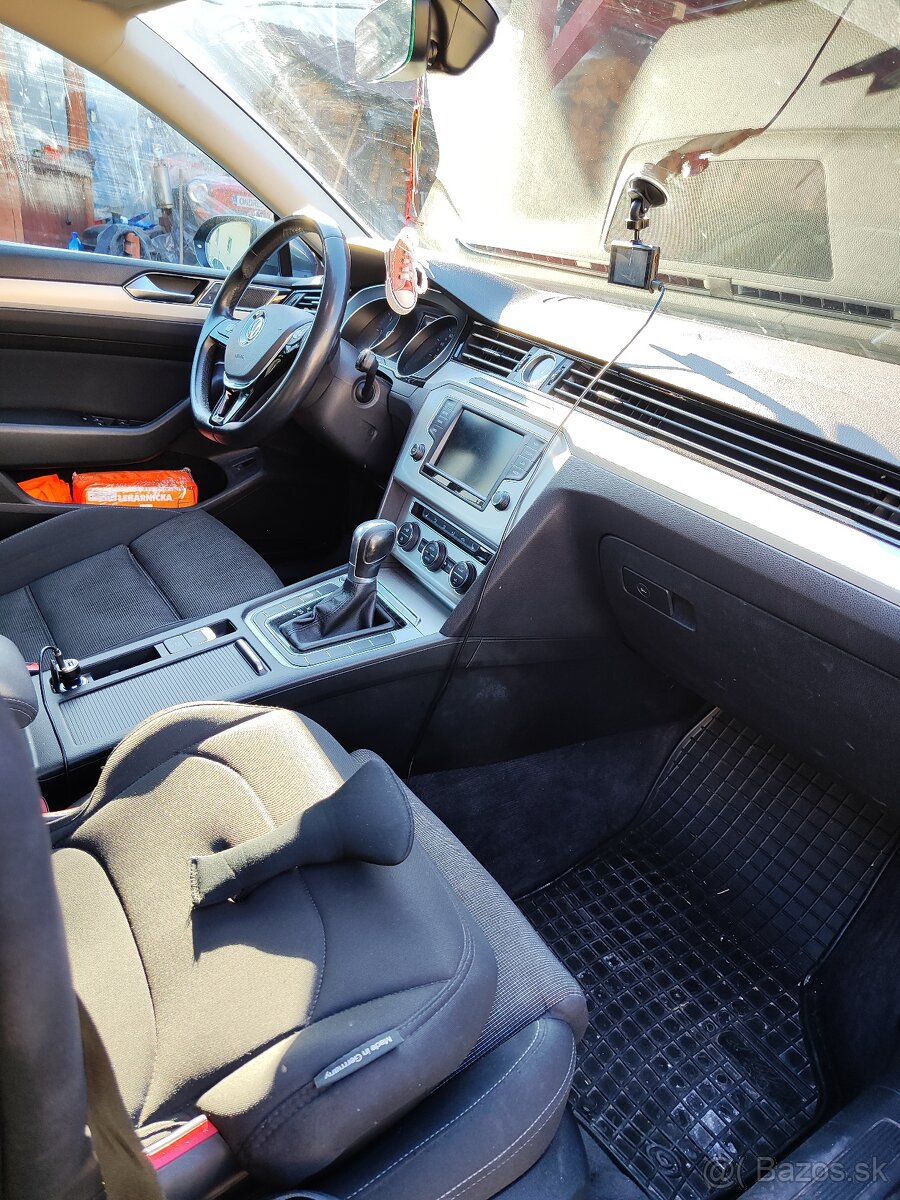 Predám Volkswagen Passat B8 Kombi - 7