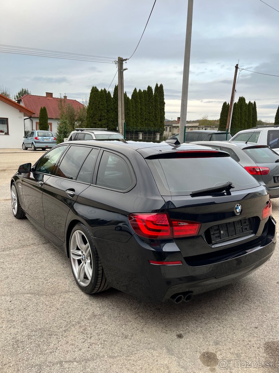 BMW Rad 5 F11 530D M-Packet = Navi, A/T, F1 Riadenie = - 7
