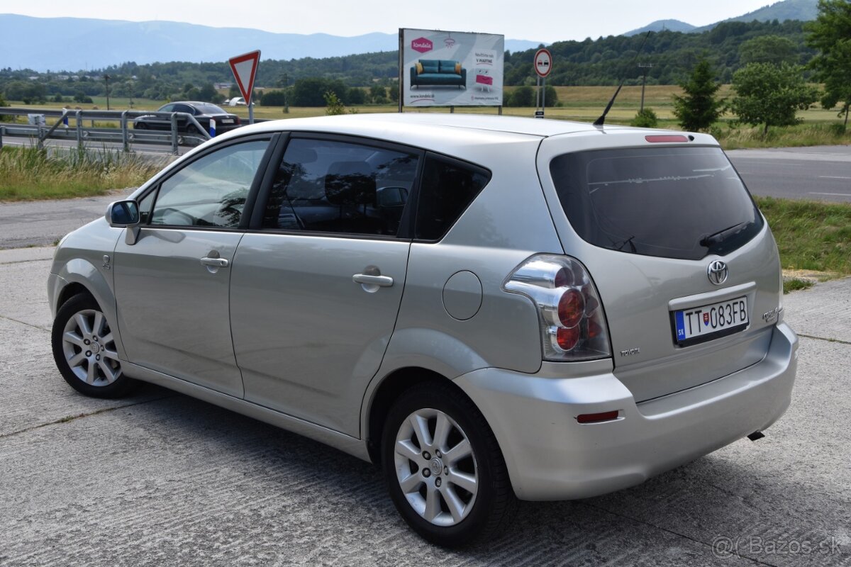 Toyota Corolla Verso 2.0 D-4D Base - 7