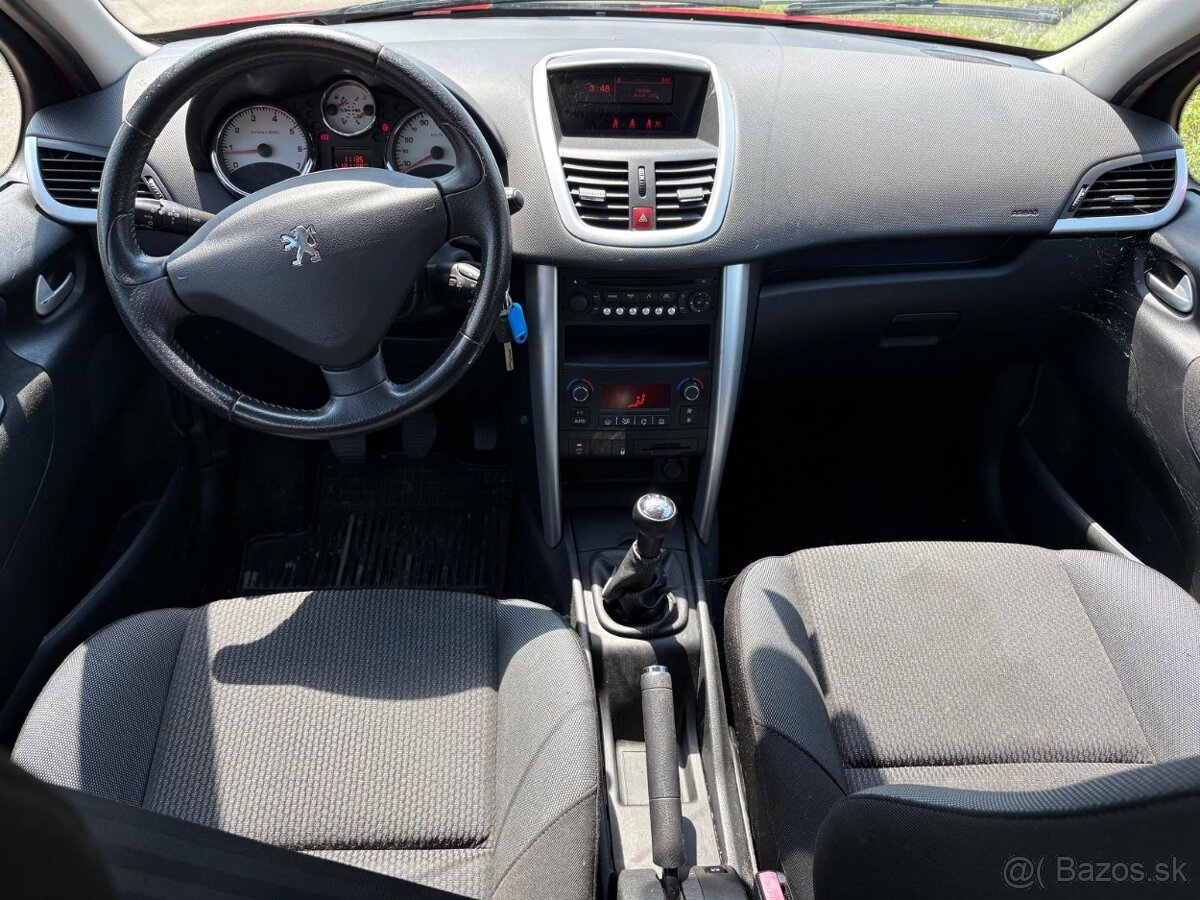 Peugeot 207 1,4 i - 7