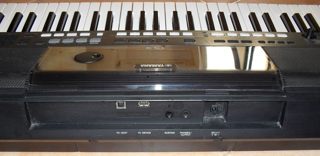 Yamaha PSR E433 - 7