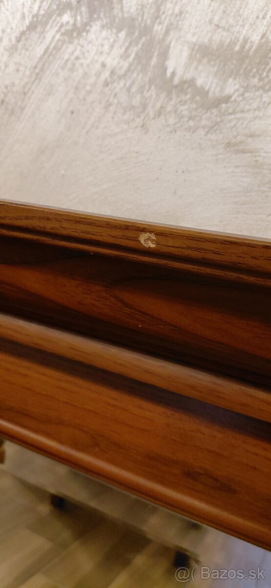 Tv stolík,vitrína - 7