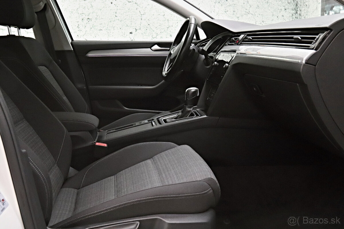 Volkswagen Passat Variant 2.0 TDI DSG EVO Elegance - 7