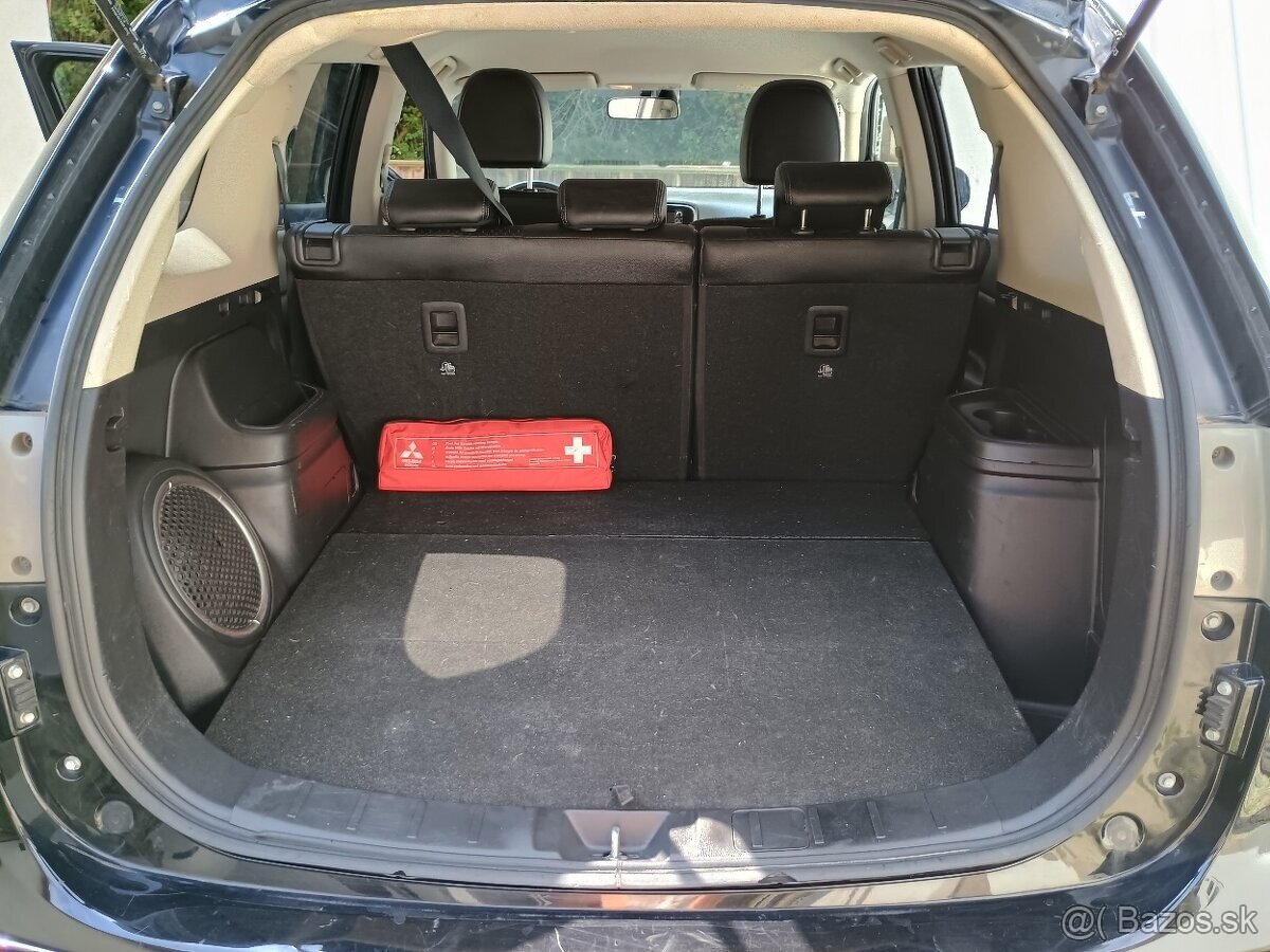 Mitsubishi Outlander PHEV 2.0 Executive Edition–4x4–Automat - 7