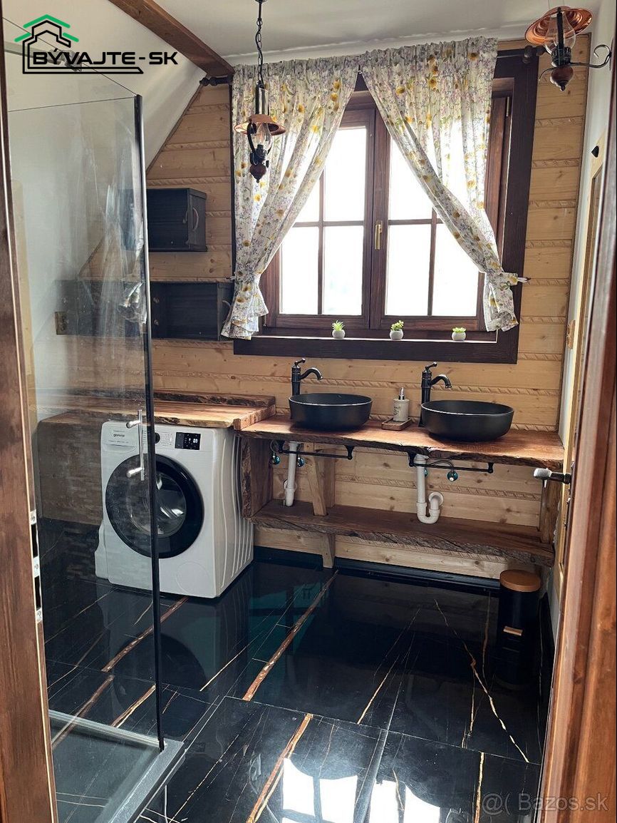 NOVINKA Rozprávková drevenica v obci Čičmany - 7