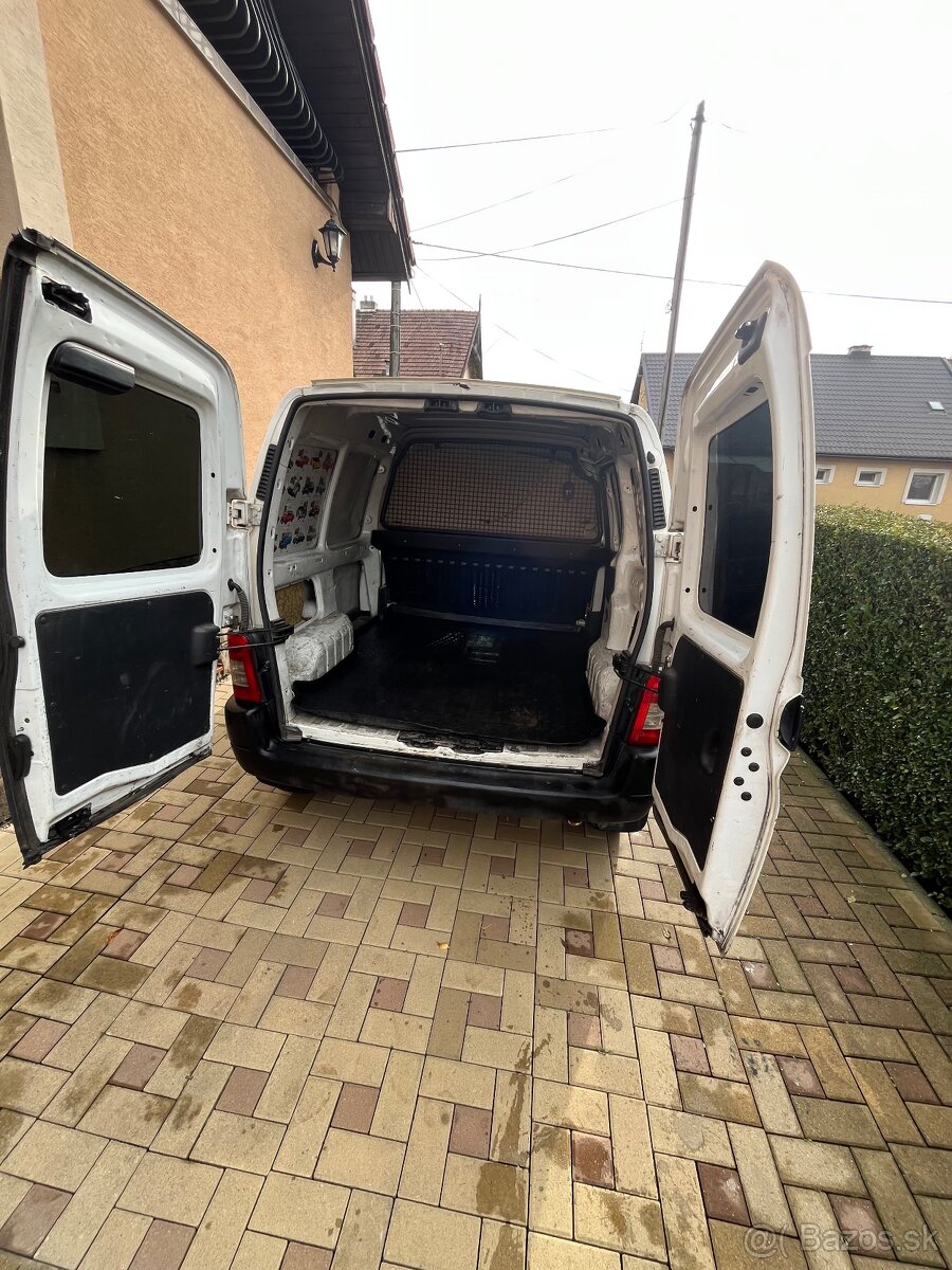 Predám Citroën Berlingo 2010 1.6 HDi 55 kW - 7