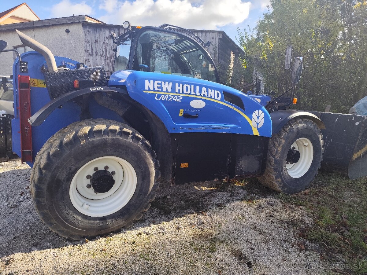 New Holland - 7