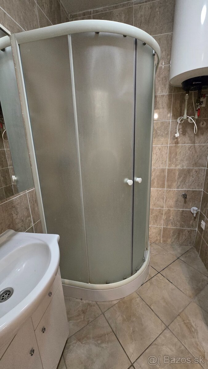 Prenájom 3-izbového bytu v Skalici, Komenského - 7