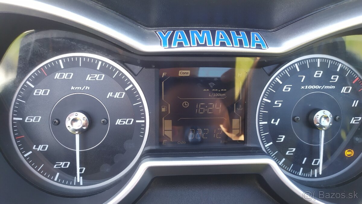 YAMAHA 125 XMAX 2020 - 7