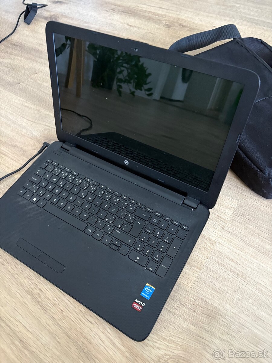 Notebook HP 15,6″ + taška - 7