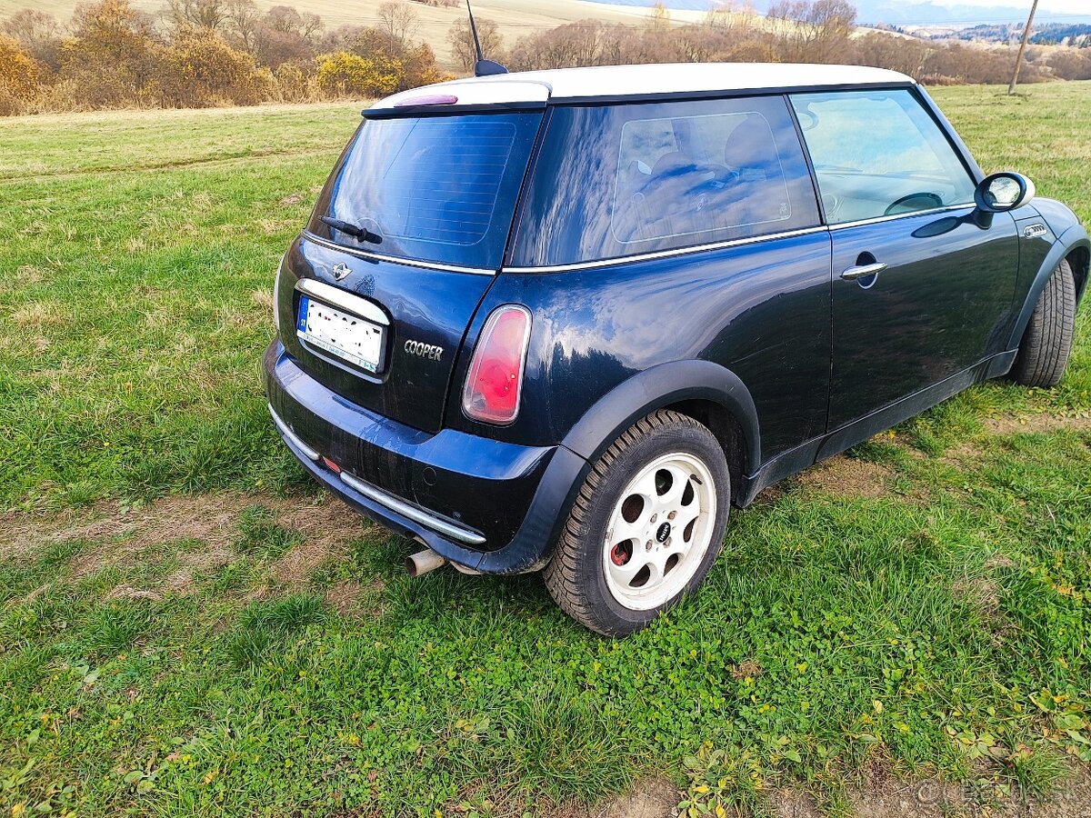 Predám Mini Cooper 1.6 85kw 2004 benzín - 7