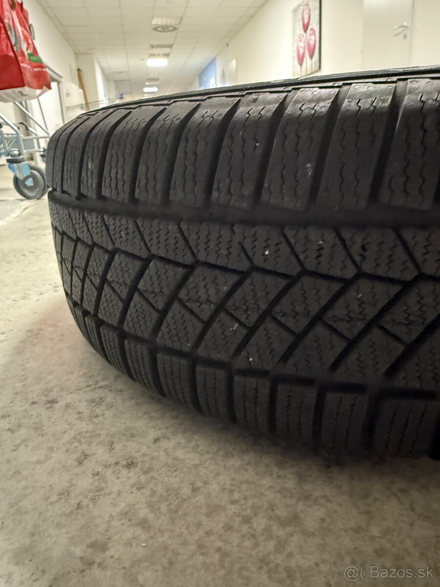205/60 r 16 s plechovými diskami 5x114,3 et 50 - 7