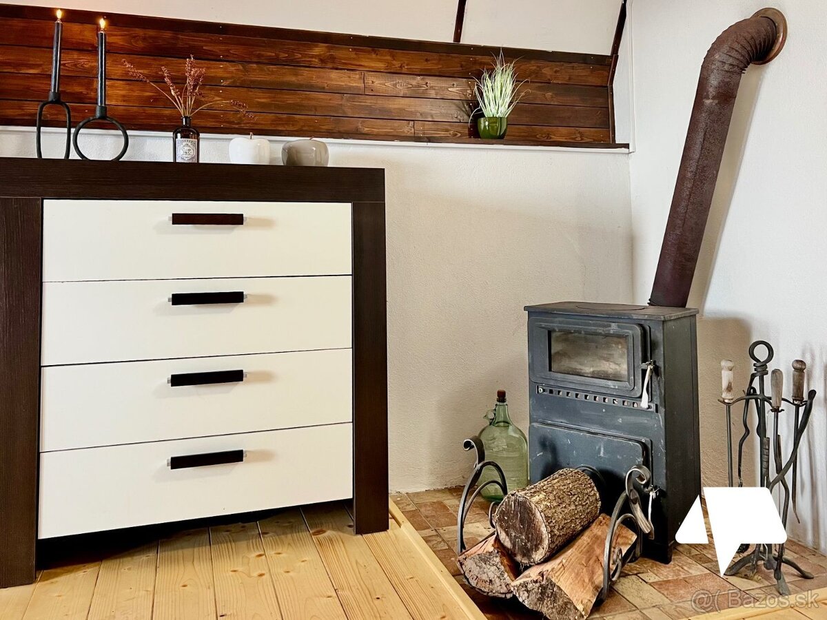 Útulná chata na predaj, kompletná rekonštrukcia, Nitrianske - 7