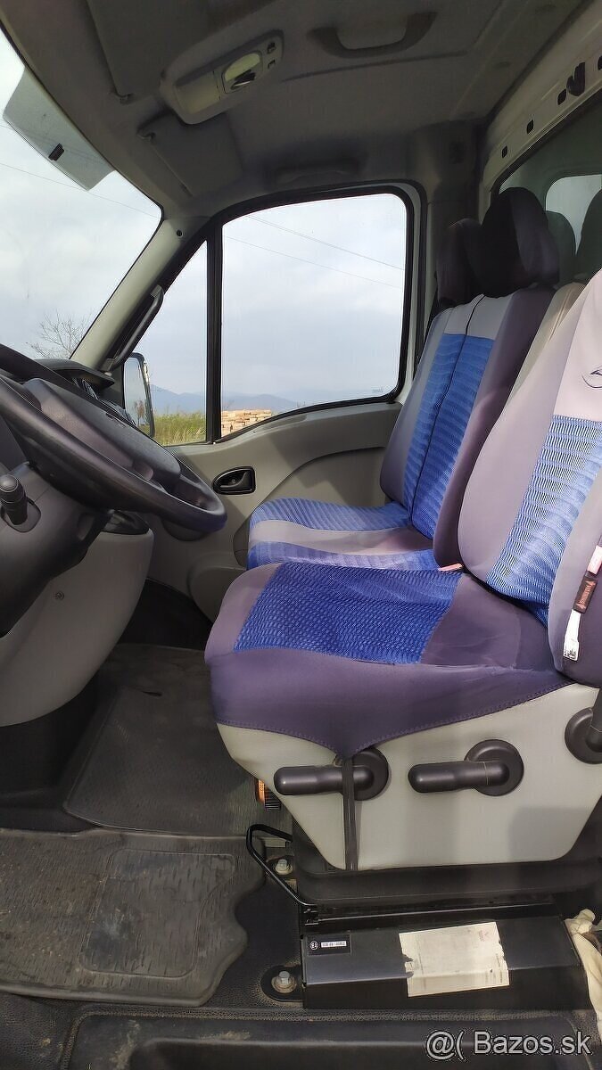 Obytné auto - karavan - Renault - 7