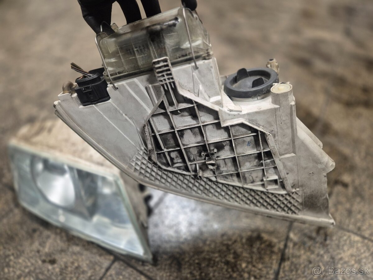 Predám Xenóny na Škoda Octavia II 2 predface - 7