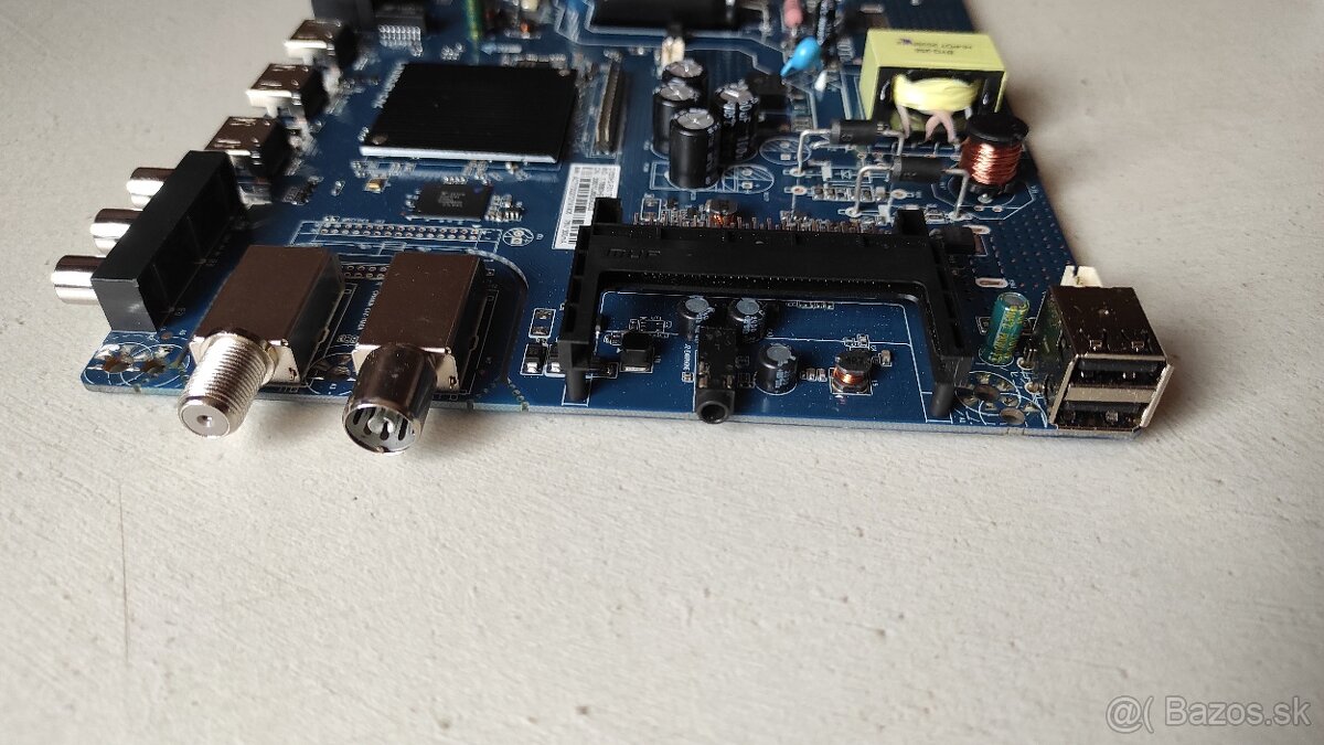 Predám kombinovanú dosku CV6683H-E42 - 7