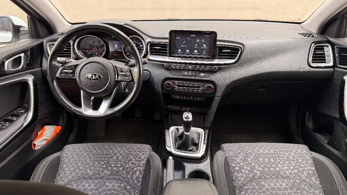 KIA Ceed SW 1.6crdi - 7