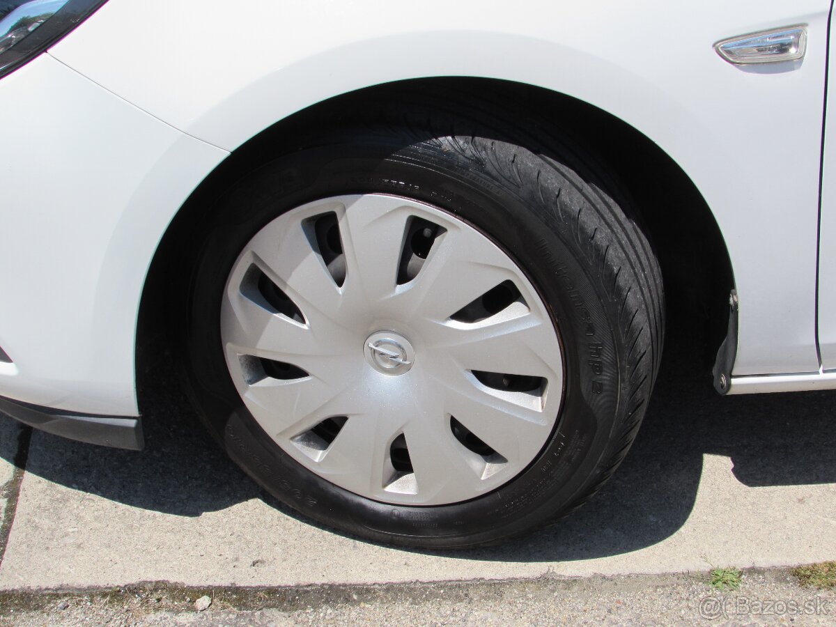 Opel Astra Sport Tourer ST 1.6 CDTI 110k - splátka 169,-€ - 7