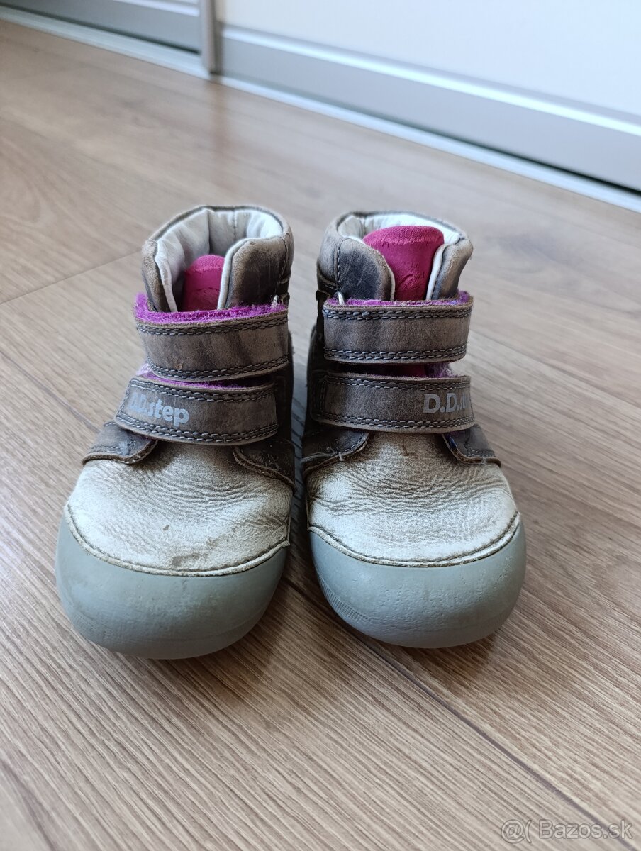 Topánky vo veľkosti 25 - 7