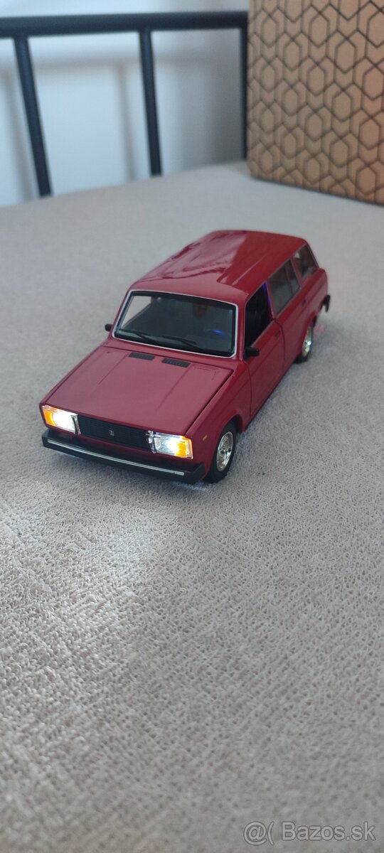 Lada 2107 1:24 - 7