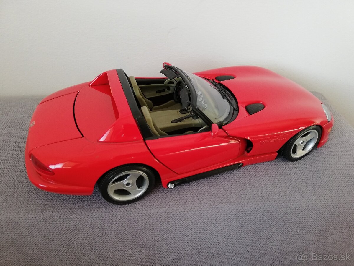 1:18 DODGE Viper Bburago , cervena - 7