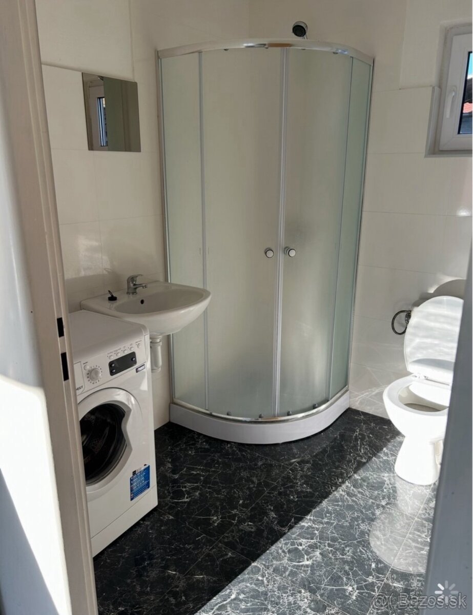 Dom s 5 apartmánmi Nitra časť Lužianky - 7